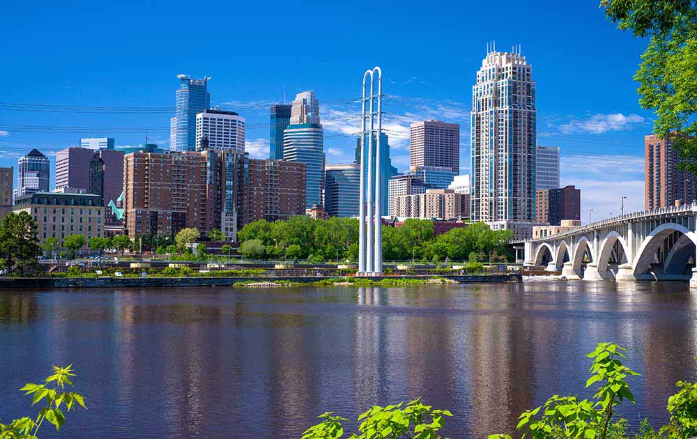 mississippi river, minneapolis skyline